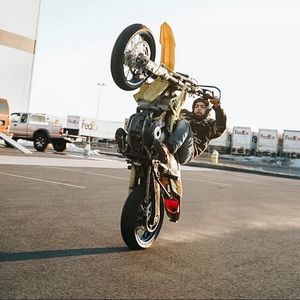 Meet your Posher, Magdiel